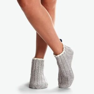 NWT Bombas Cable Knit Slippers sz small